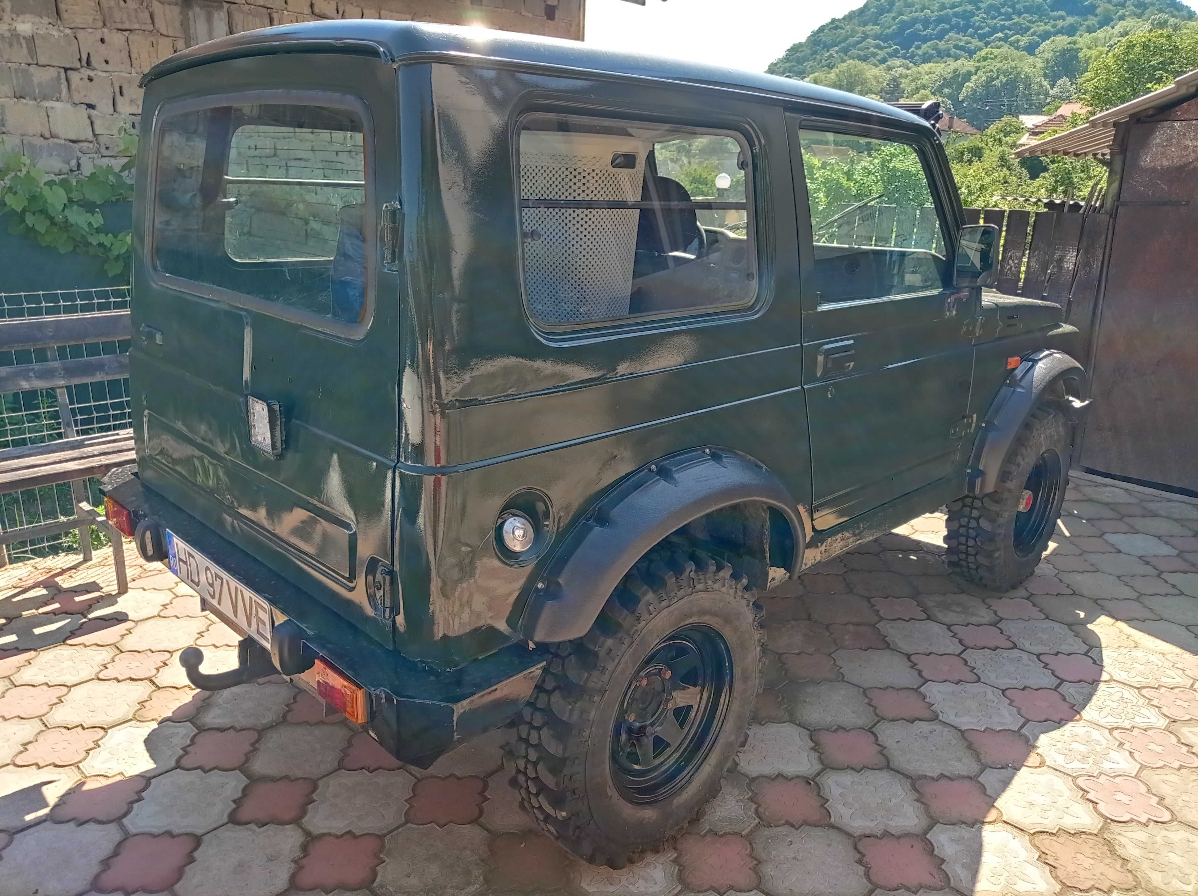 Suzuki samurai an 2000