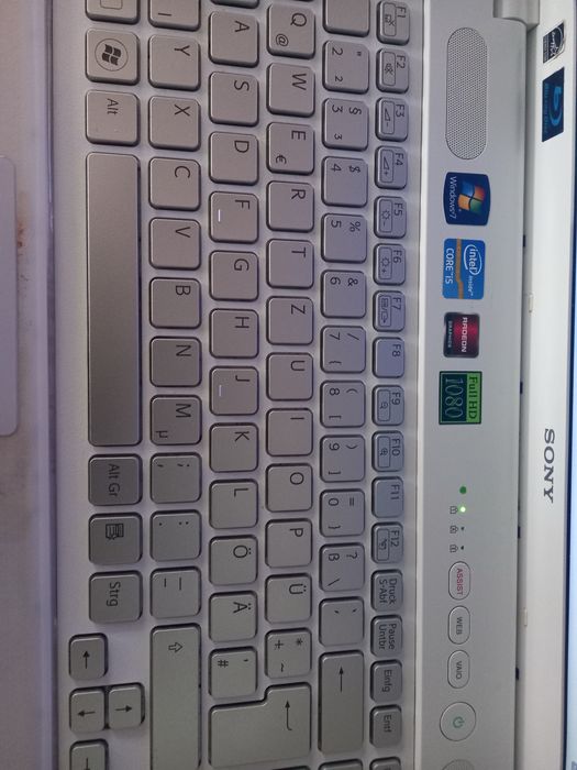 Leptop Sony Vayo i5