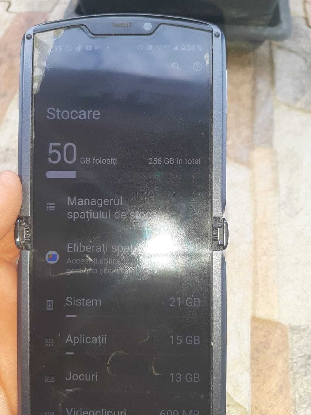 Motorola razar flip 5g