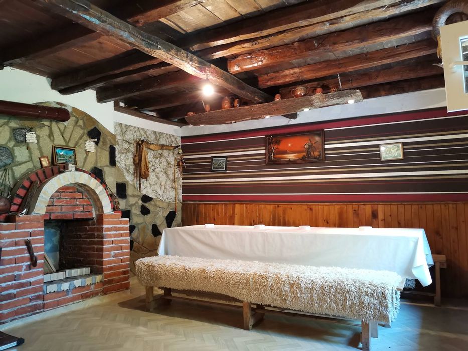 Продавам  три къщи в Сини връх - Чотрова  махала