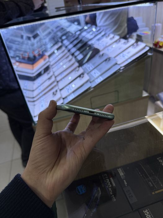 iphone 11 128 gb 185$