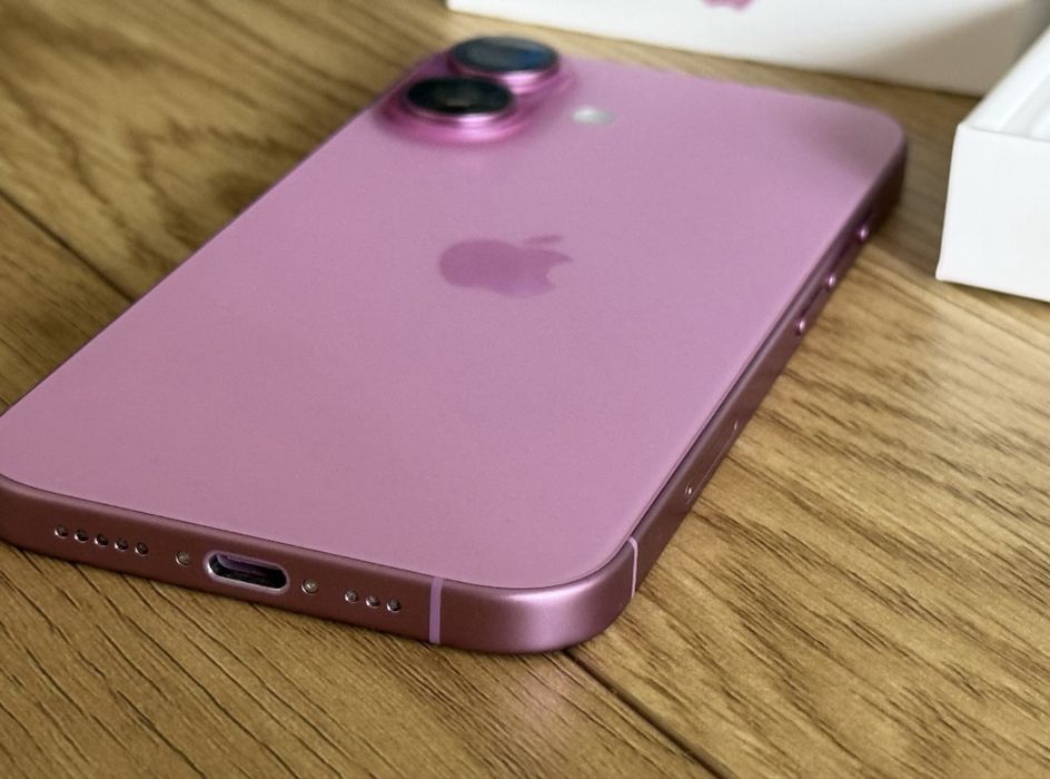 Iphone 16 128 GB Pink Гаранция