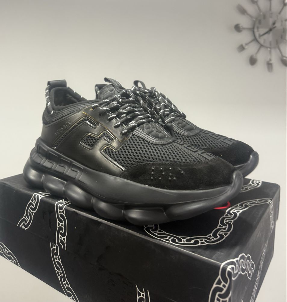 Versace Chain Reaction Black