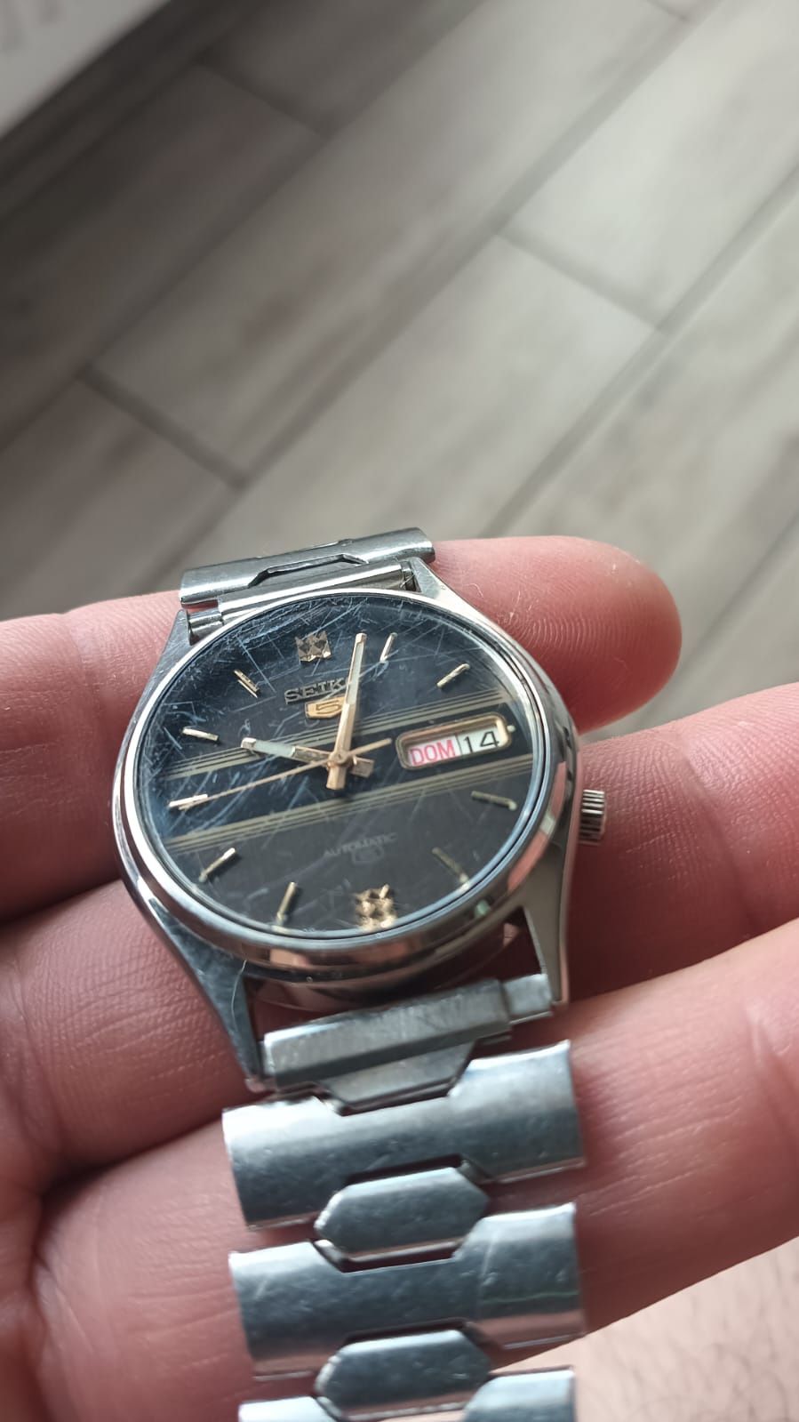 Vând ceas Seiko.