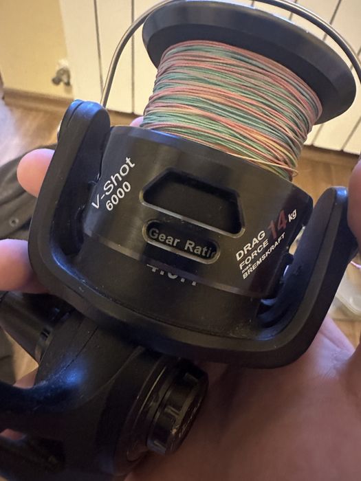 Макара за сом uni cat v-shot 6000