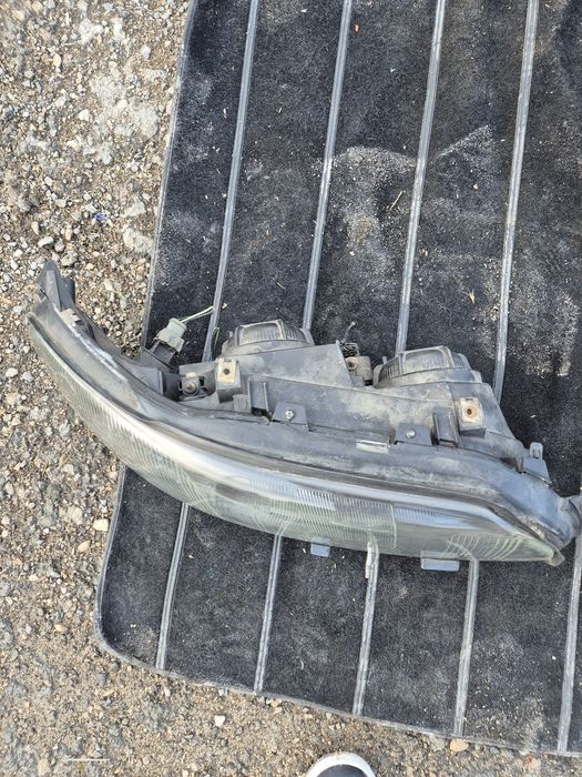 Оригинални Фарове за Волво В70 2001- 2006г