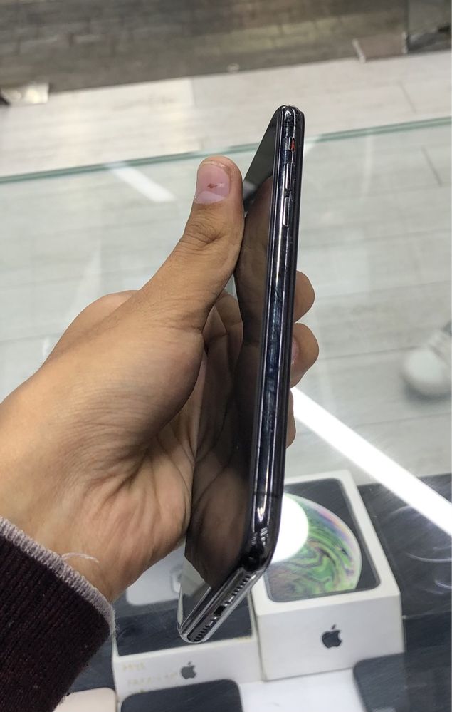 IPhone X Idiyal xolat