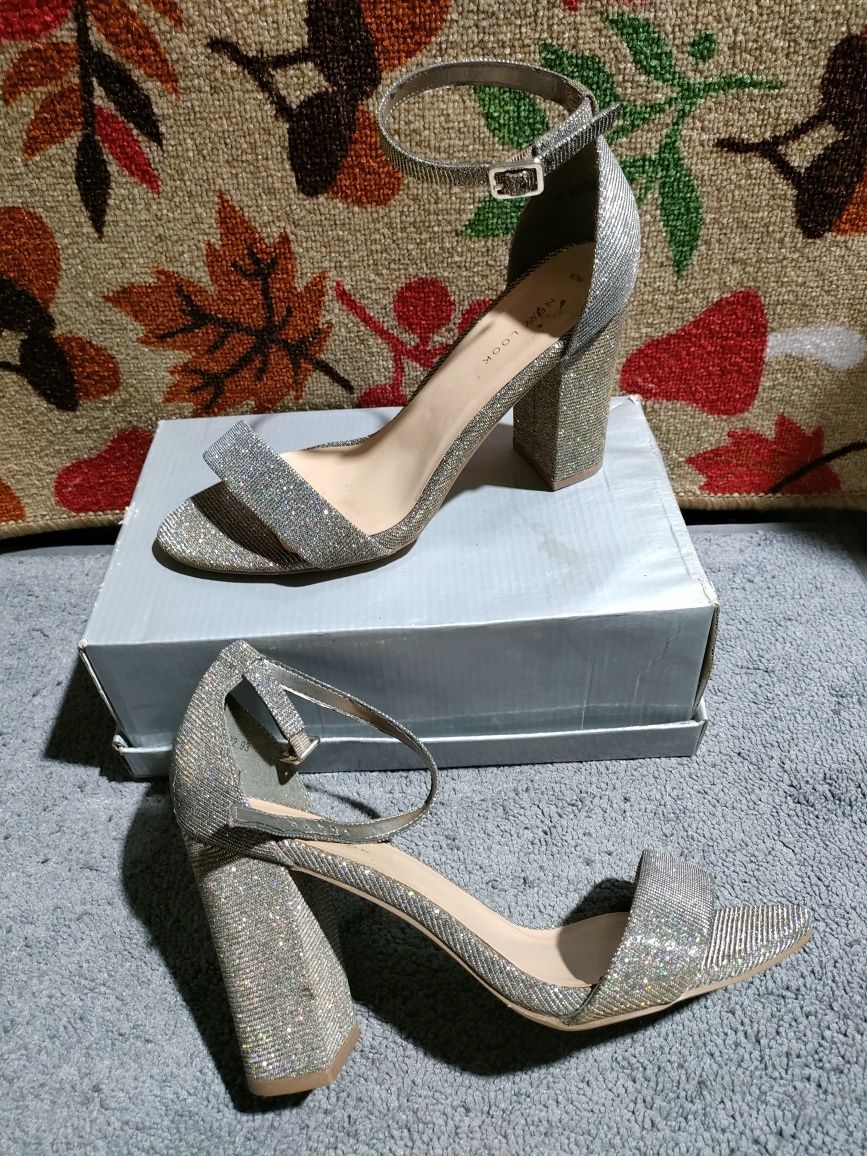 Sanda de ocazie eleganta