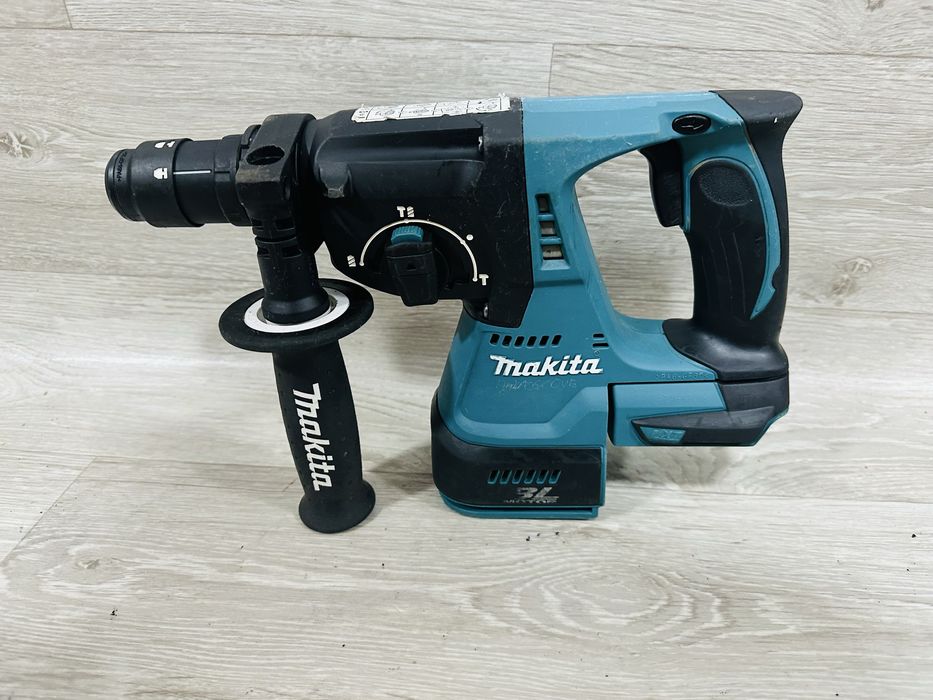 Rotopercut Makita DHR 243