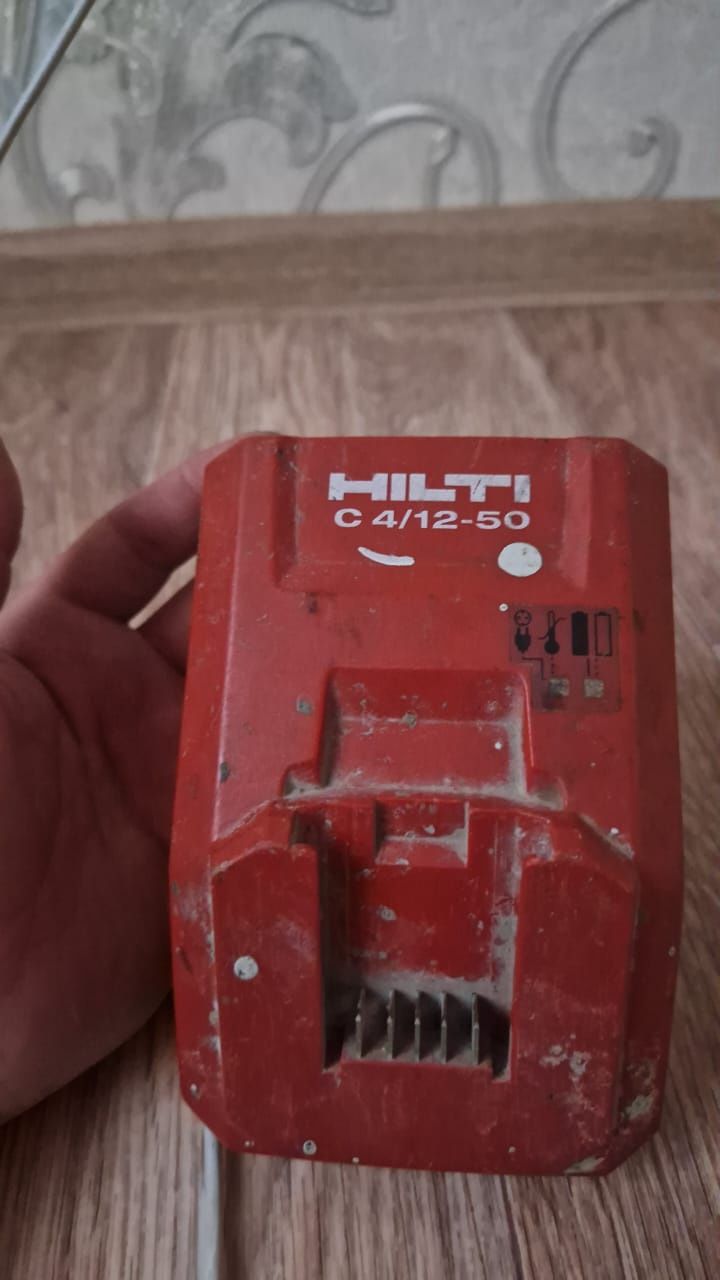 Зарядячное устройство