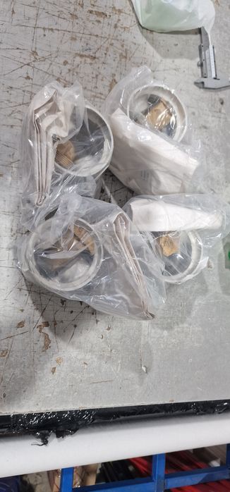 Set motor tractor Fiat: 411, 411r 412, 415, 421, 431,
Pachetul contine