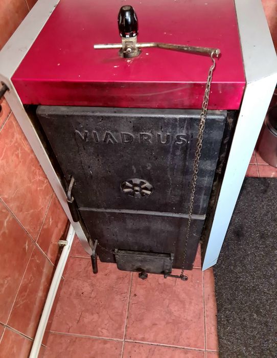 Centrala pe lemne viadrus & bonus boiler electric