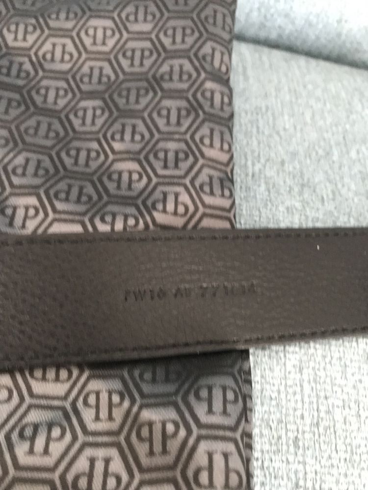Колани Philipp Plein, Jimmy Choo, Calvin Klein