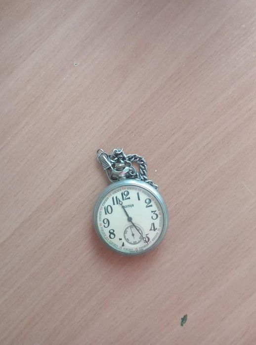 Часы молния механика