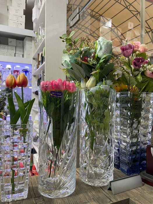 ваза для цветов и декорация