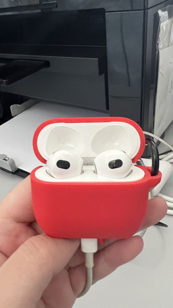 Продам airpods 3