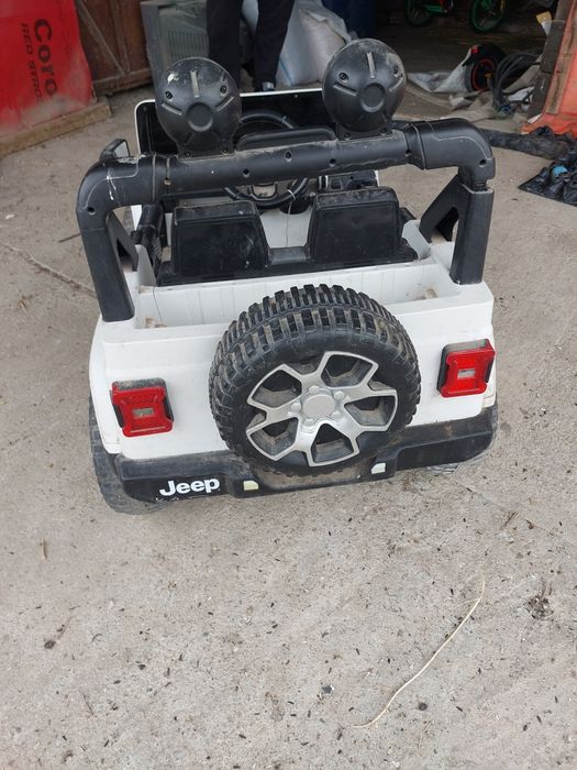 Masinuta și trotineta electrice