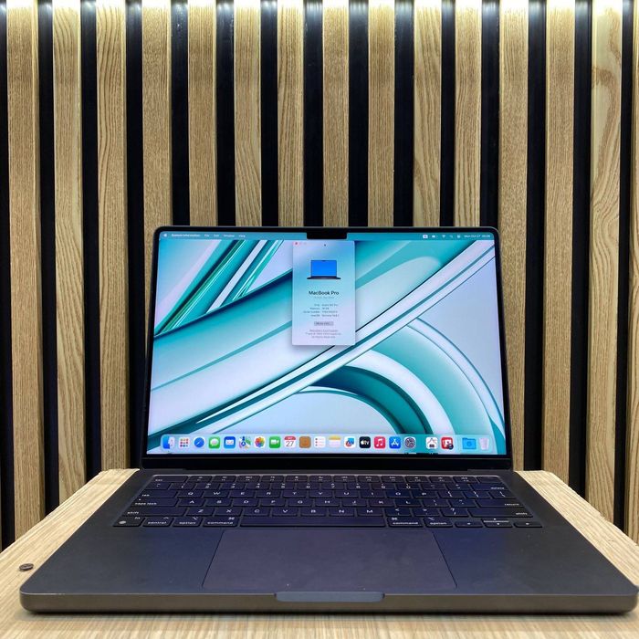 MacBook Pro M3 Pro  14inch 36/100%