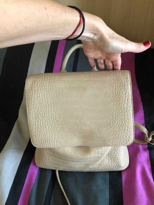 страхотна дамска раничка