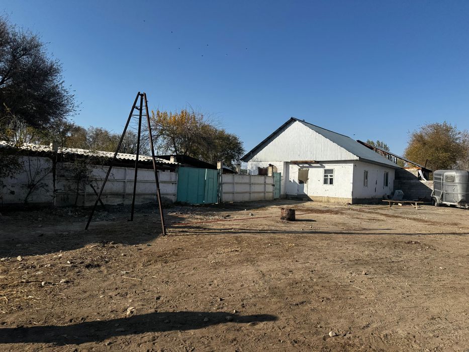 Продам дом с базой в жаркенте