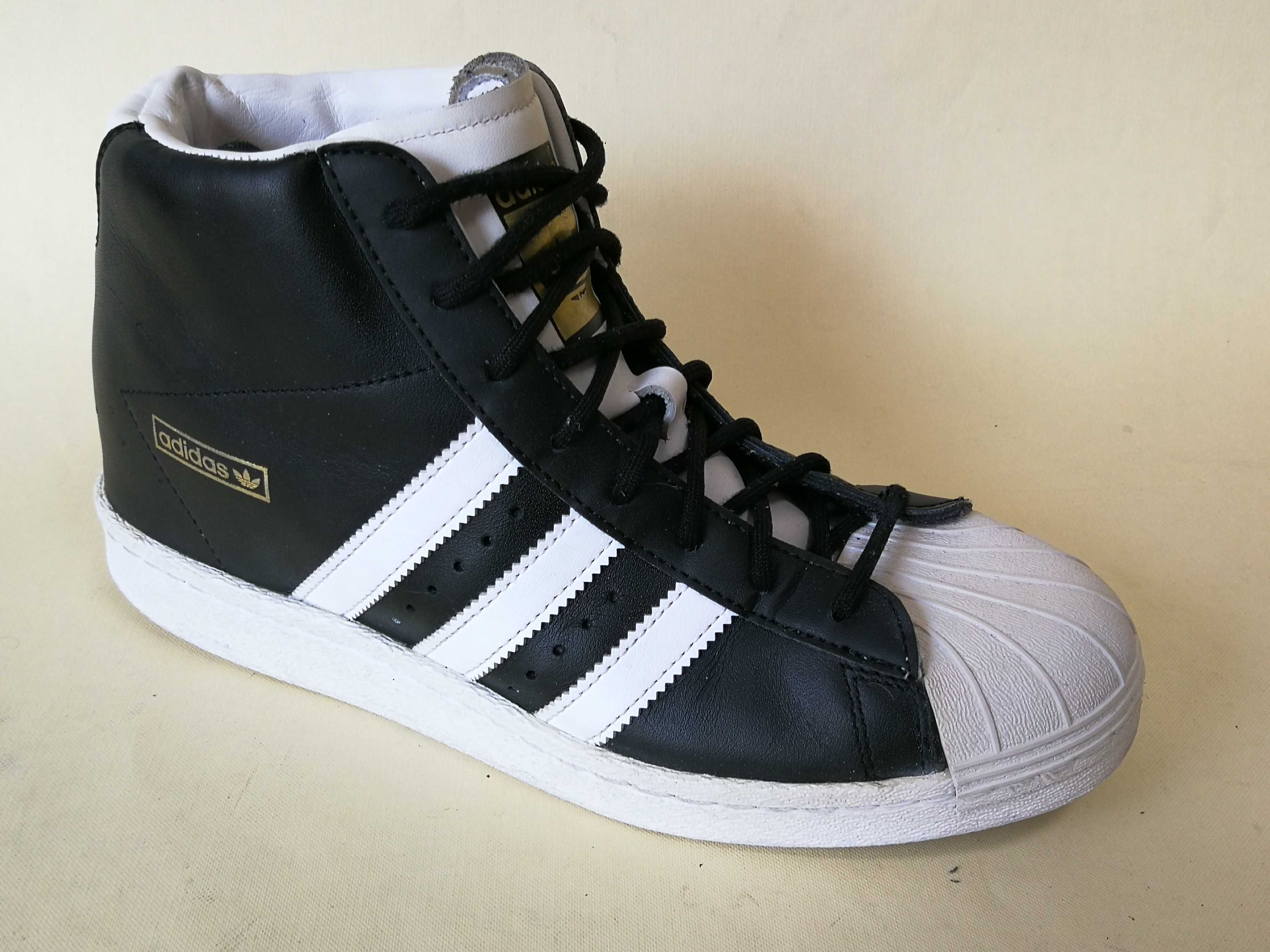 Adidasi 39 40 ADIDAS 3 Bandes tenisi piele toc ascuns -Vintage Ca NOI