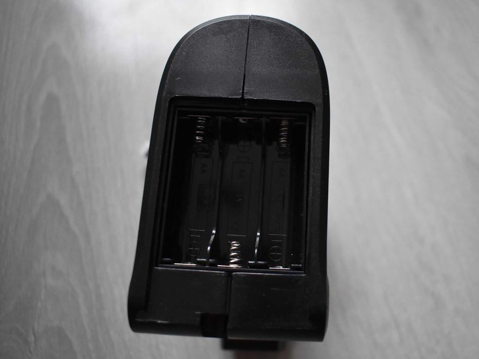 Mașina cu telecomanda X-Monster