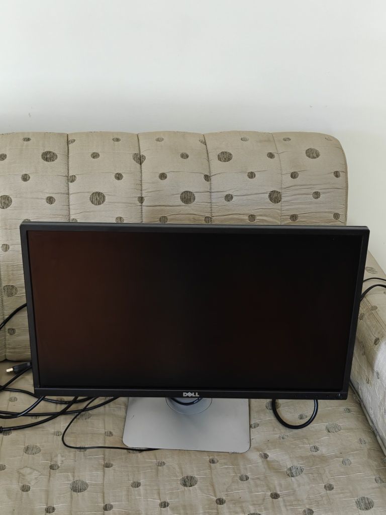 DELL P2317H FULL HD IPS монитор