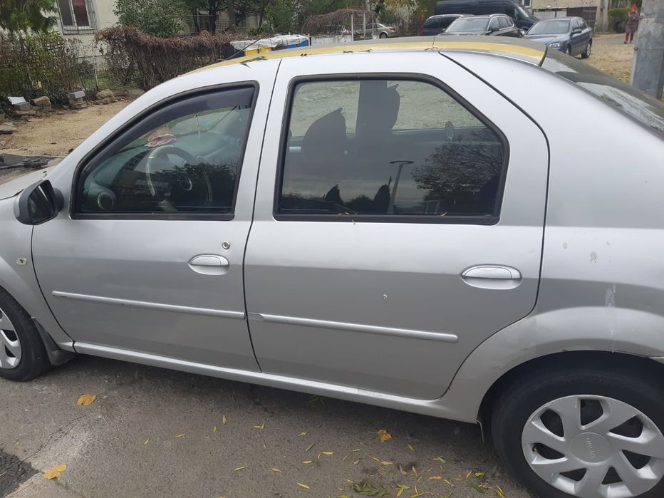 Vând logan 1.2 2011