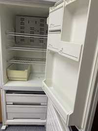 Холодильник 1,5м