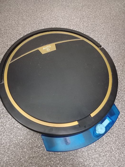 Продам робот пылесос