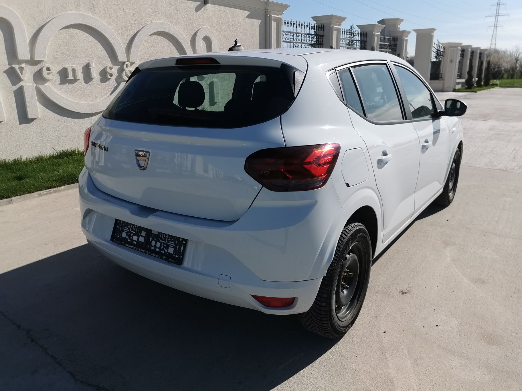 Dacia sandero avariat 1.0 sce