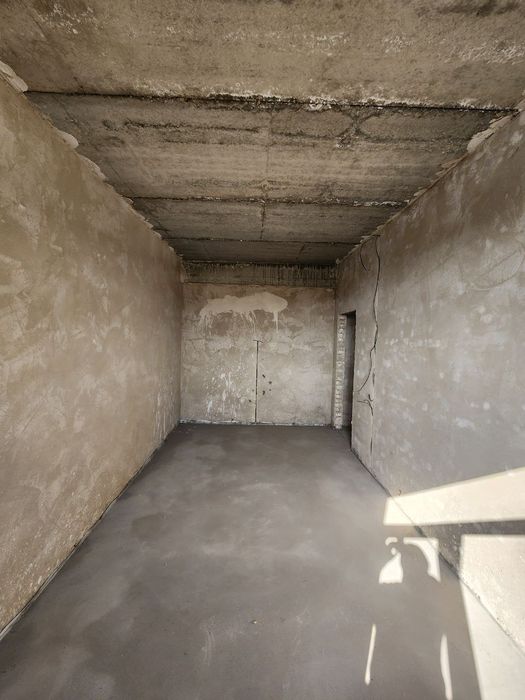 3 xonalik 7 etaj 8 etajlik dom
120 kv metr. Yevra remont 
Adres KRITI