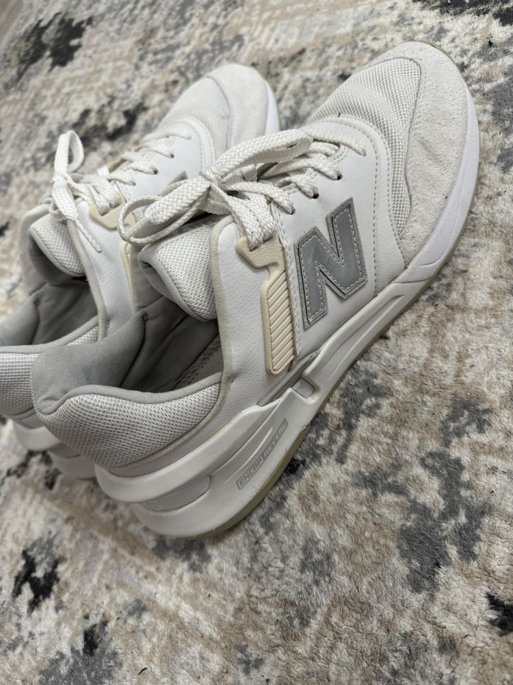 Vand adidasi new balance