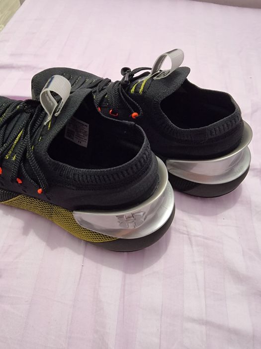 Adidași Under Armour, 44.