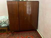 Продается шкаф старый