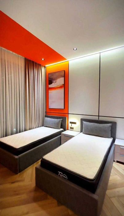 Амир Темур махалла, Корасу, М.Улугбек Дом 3сот Срочно Uy sotiladi