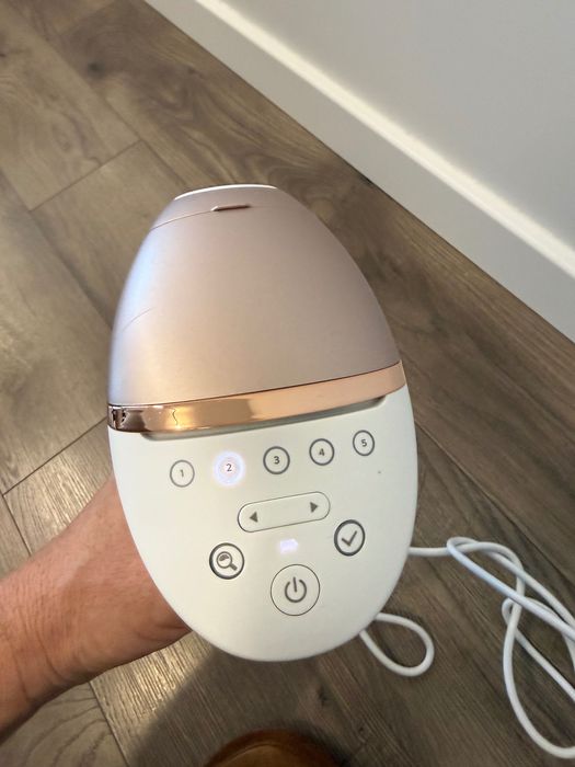 Philips Lumea RBI956 фотоепилатор