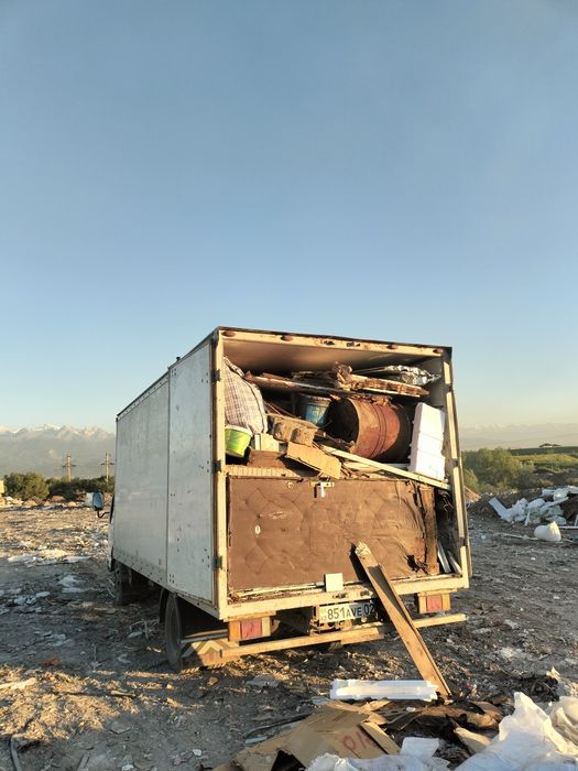 Вывоз мусора 5 тонник китаец зиль камаз  уборка теретории уборка подва