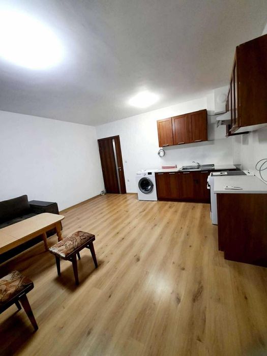 Дава се под наем Тристаен апартамент в Варна, Аспарухово - 76 кв.м за 409 € - Снимка #2