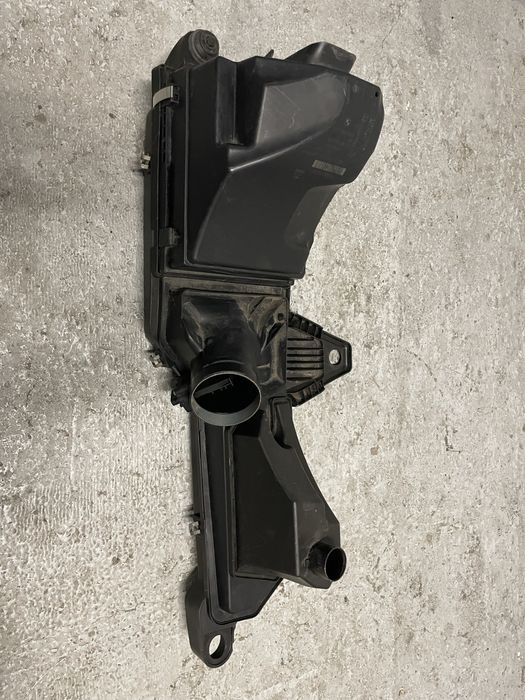 Carcasa Filtru Aer Bmw F20 F21 F30 F31 F32 F33 F34 F25 Etc. 2.0 D