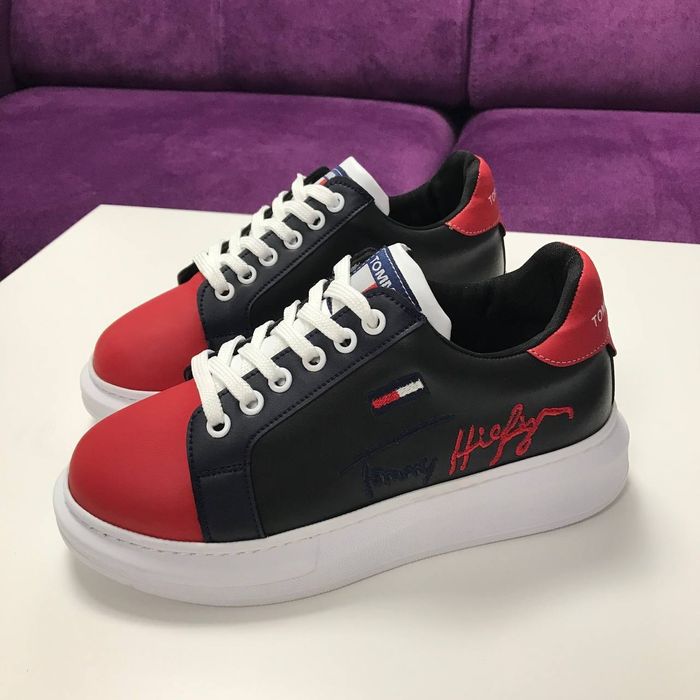 Adidași  damă 190 lei