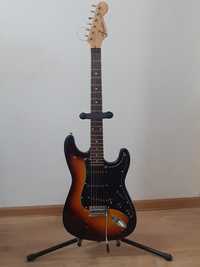 Продам электрогитару Fender Stratocaster