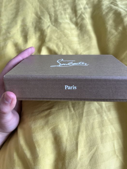 Card holder на christian louboutin