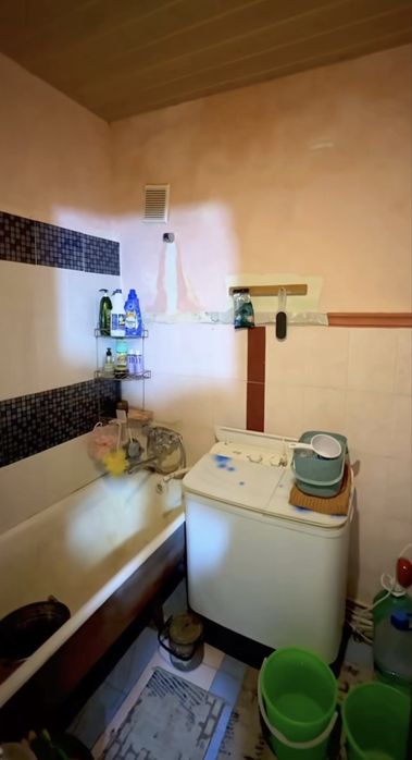 3/1 da 59 dom 4-qavatda 2 xona 3 xona qilingan dom sotiladi srochna