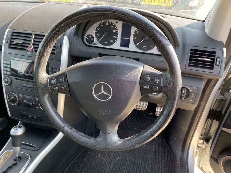 На части!!!Мерцедес Акласа W169 A200sport Mercedes A class