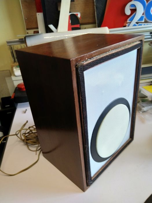 Тонколони, ретро, соц...