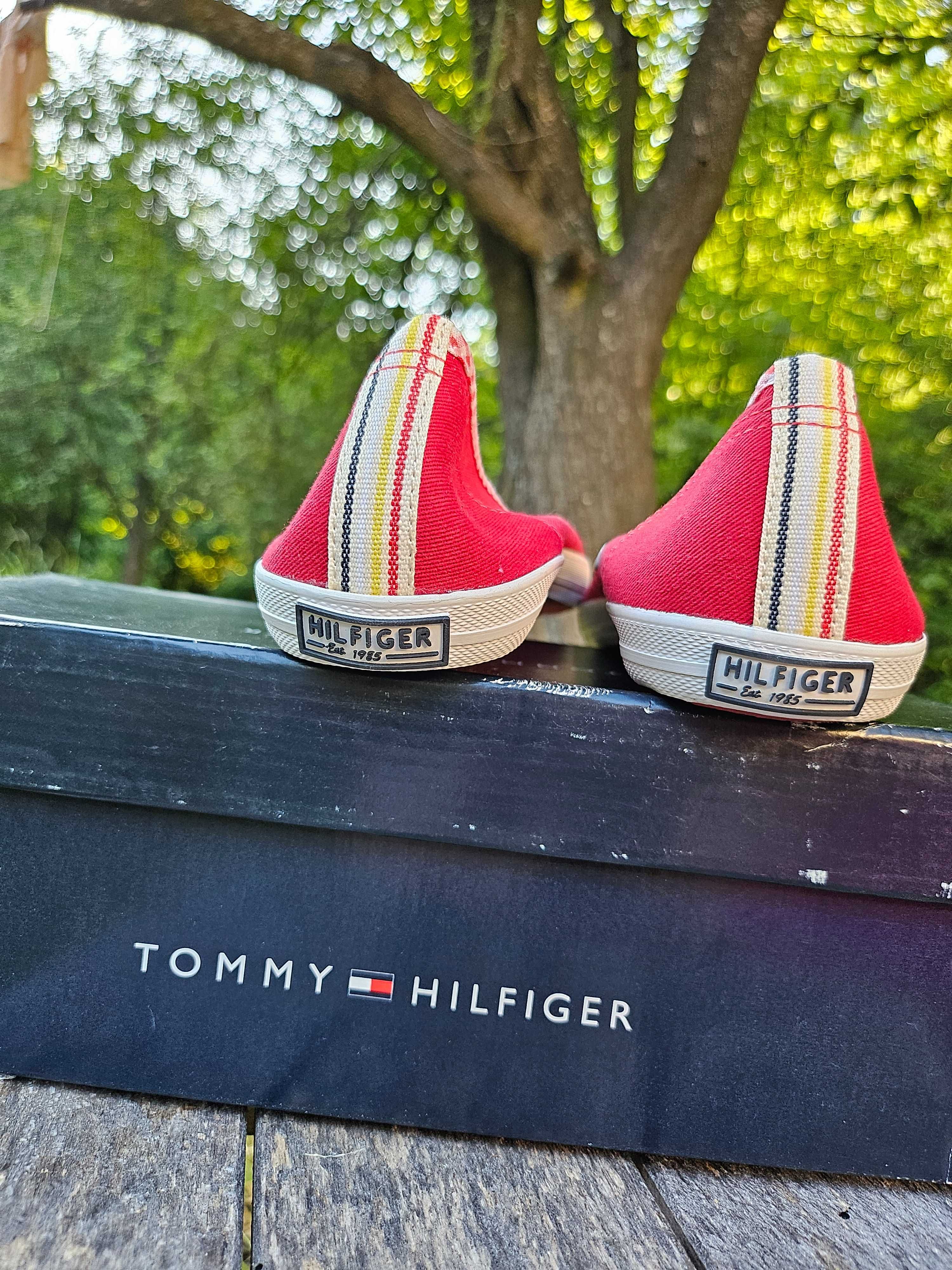 Tommy Hilfiger балеринки обувки 39 червен цвят