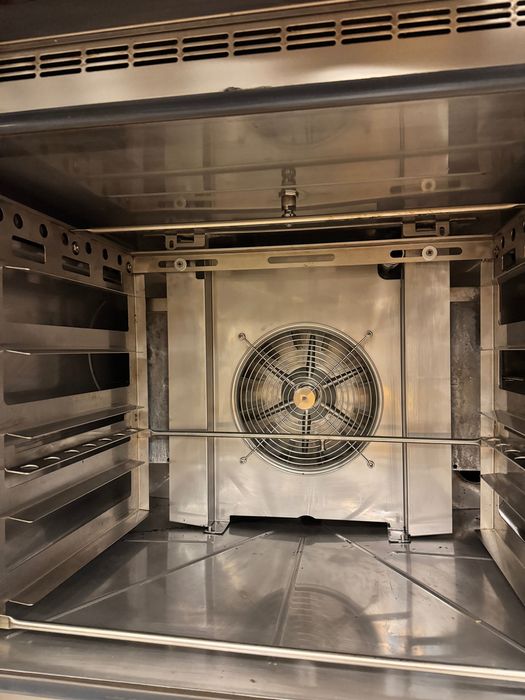 Cuptor patiserie dublu MIWE cu sistem de spălare