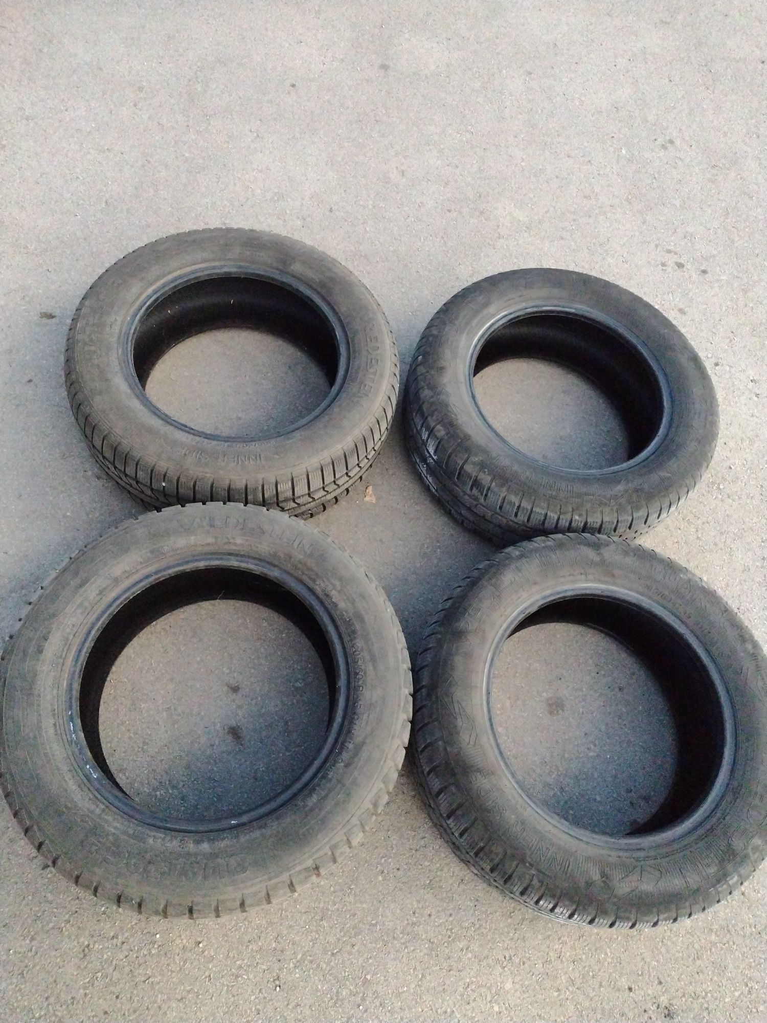 Всесезонни гуми -15 цола