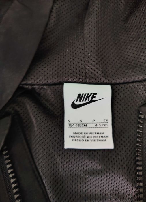 Ветровка на Найк